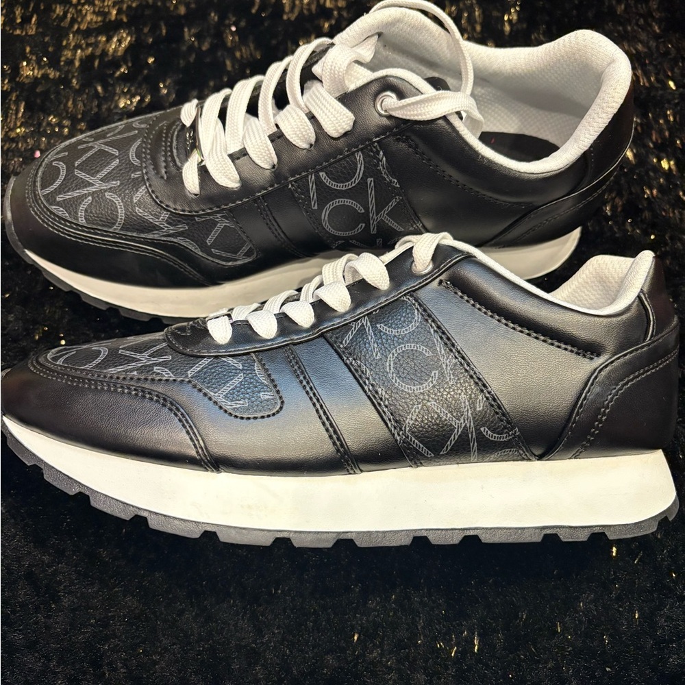 Calvin Klein Monogram Designer Sneakers size 9